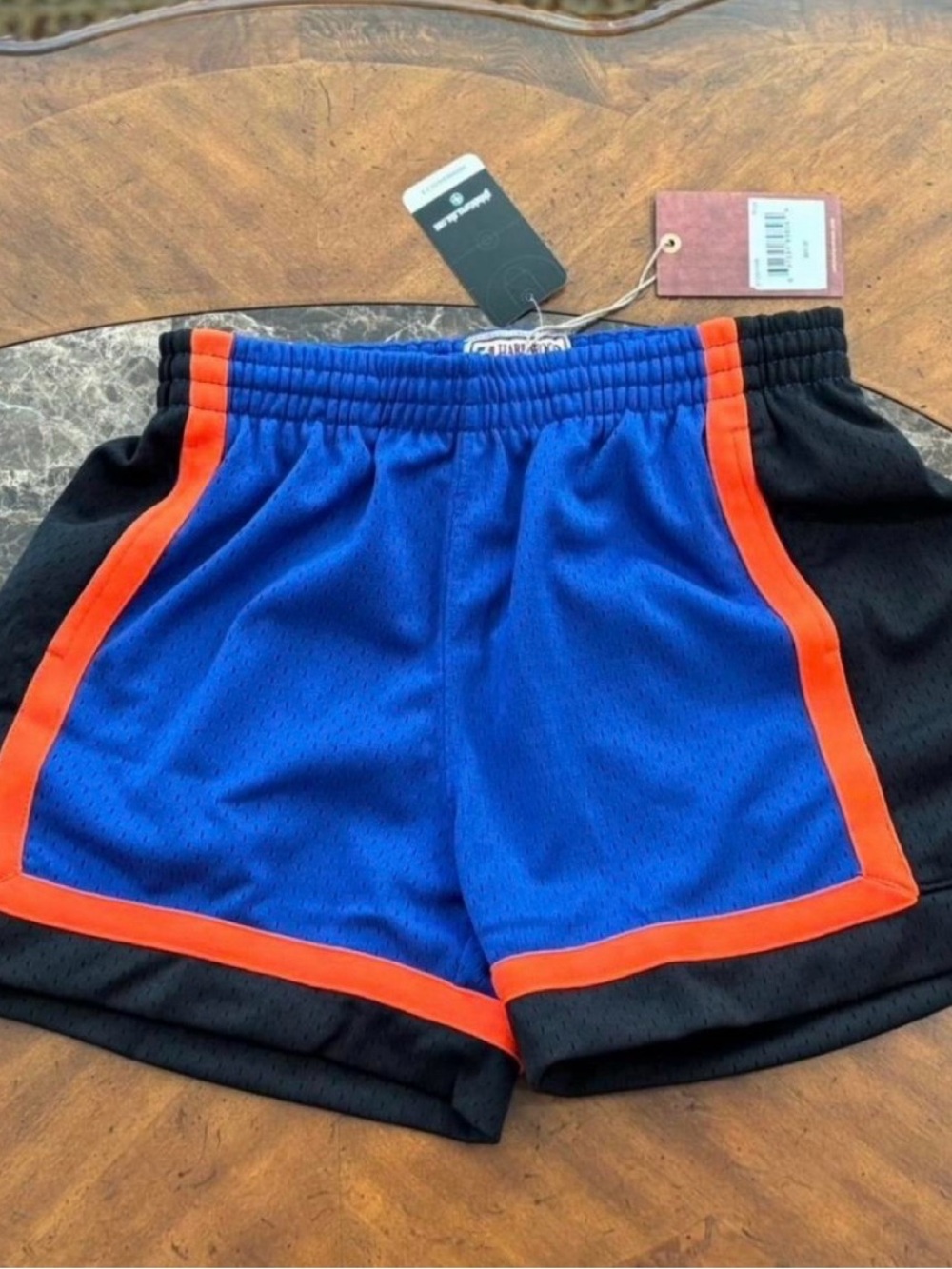 Women’s New York Knicks Mitchell & Ness Shorts Size Small